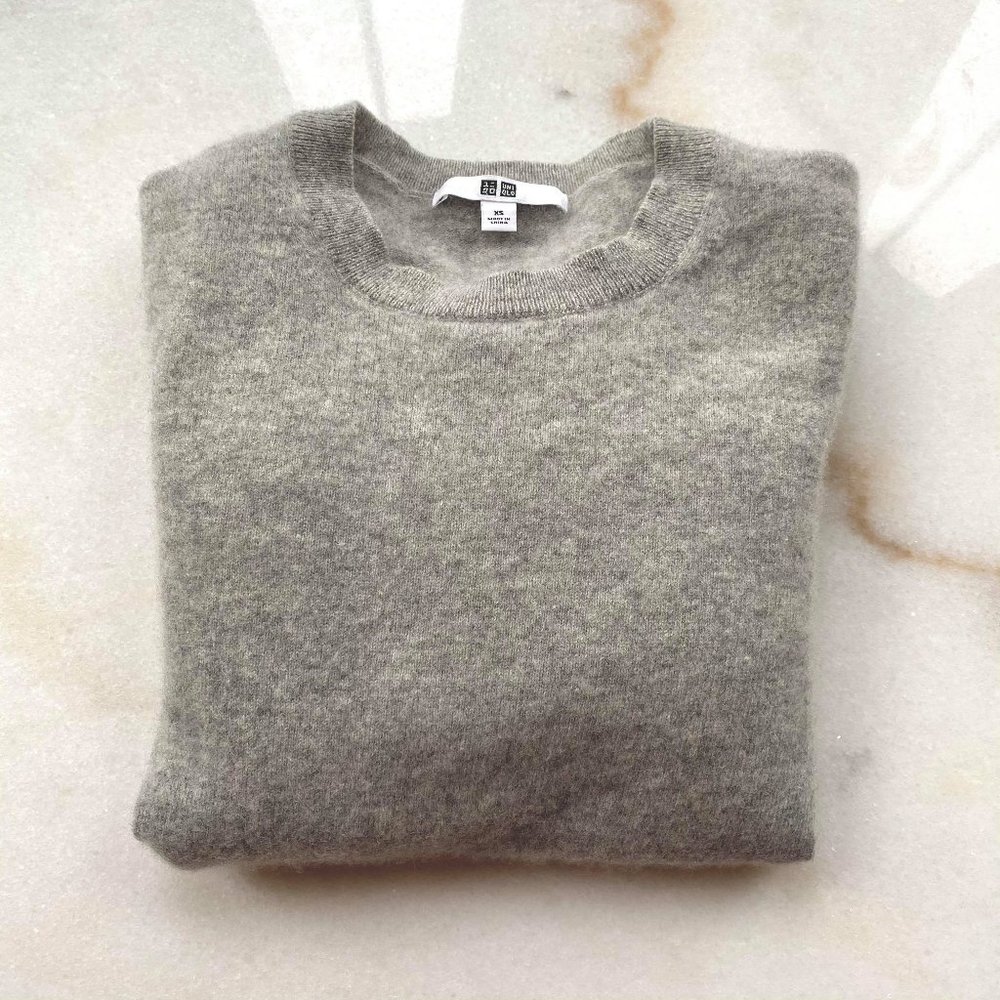 Uniqlo Women's Cashmere Crew Neck Sweater